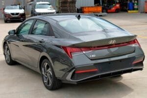 Hyundai i30 Sedan Elite 2021 Wovi - Image 3