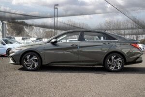 Hyundai i30 Sedan Elite 2021 Wovi - Image 2